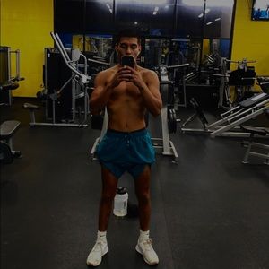 Meet your Posher, Jonathan